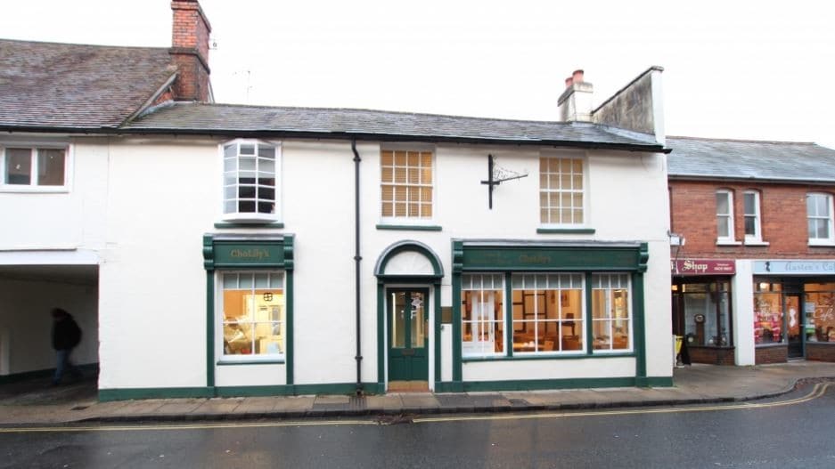11-13 Lenten St, Alton for lease Primary Photo- Image 1 of 2