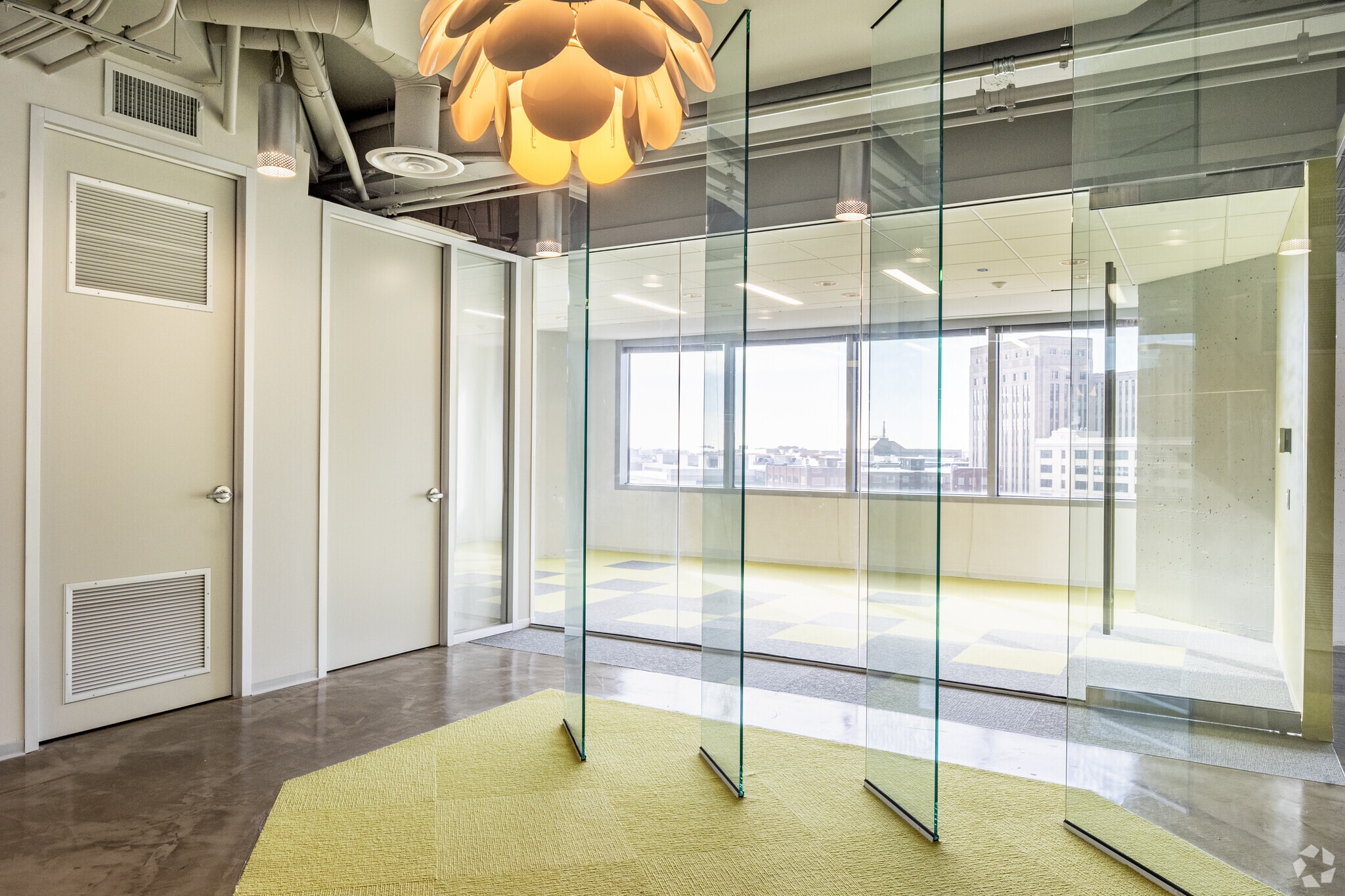 311 S Wacker Dr, Chicago, IL à louer Photo intérieure- Image 1 de 3