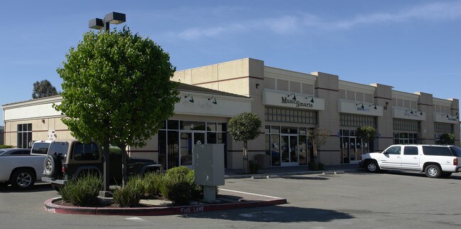 Plus de détails pour 51 Wright Brothers Ave, Livermore, CA - Commerce de détail à louer