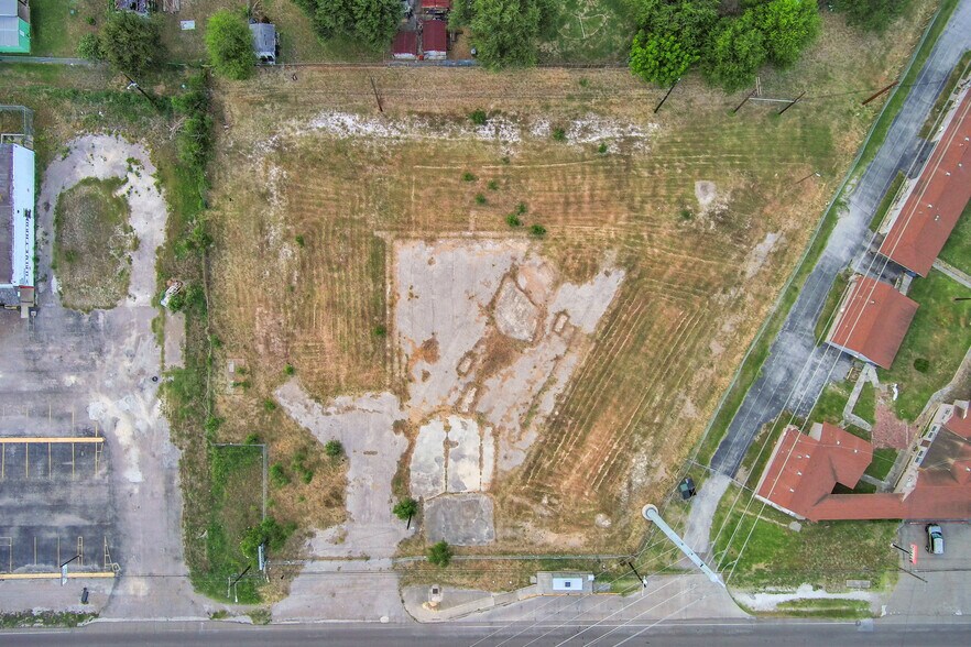 4300 Leopard St, Corpus Christi, TX for sale - Building Photo - Image 1 of 9