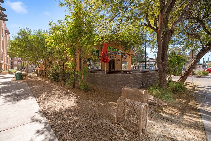 925 E Apache Blvd, Tempe, AZ à vendre - Photo du bâtiment - Image 2 de 5