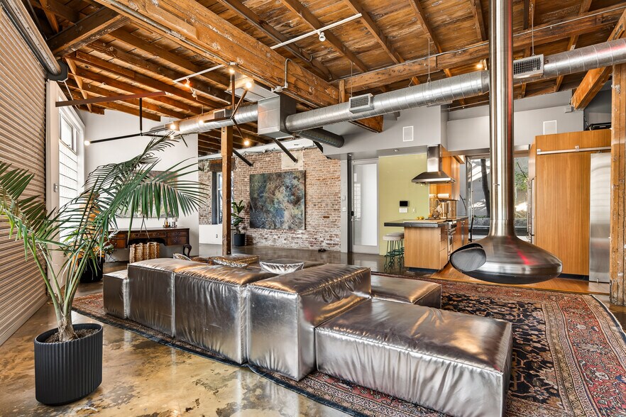 120 Mildred Ave, Venice, CA à vendre - Photo du bâtiment - Image 2 de 38
