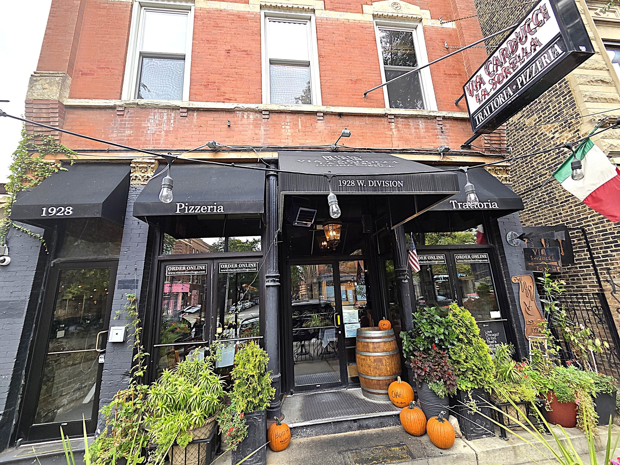 1928 W Division St, Chicago, IL for lease Primary Photo- Image 1 of 12