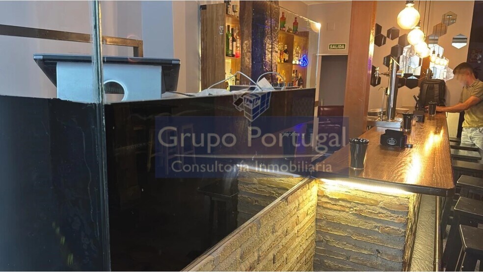 Retail in Madrid, Madrid for lease - Interior Photo - Image 2 of 6