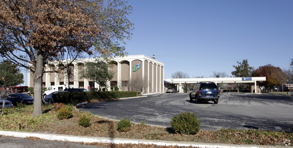 5100 NW 10th St, Oklahoma City, OK à vendre - Photo principale - Image 1 de 3