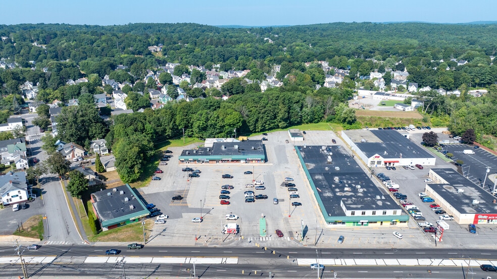 120 Center St, Auburn, ME for lease - Building Photo - Image 1 of 4