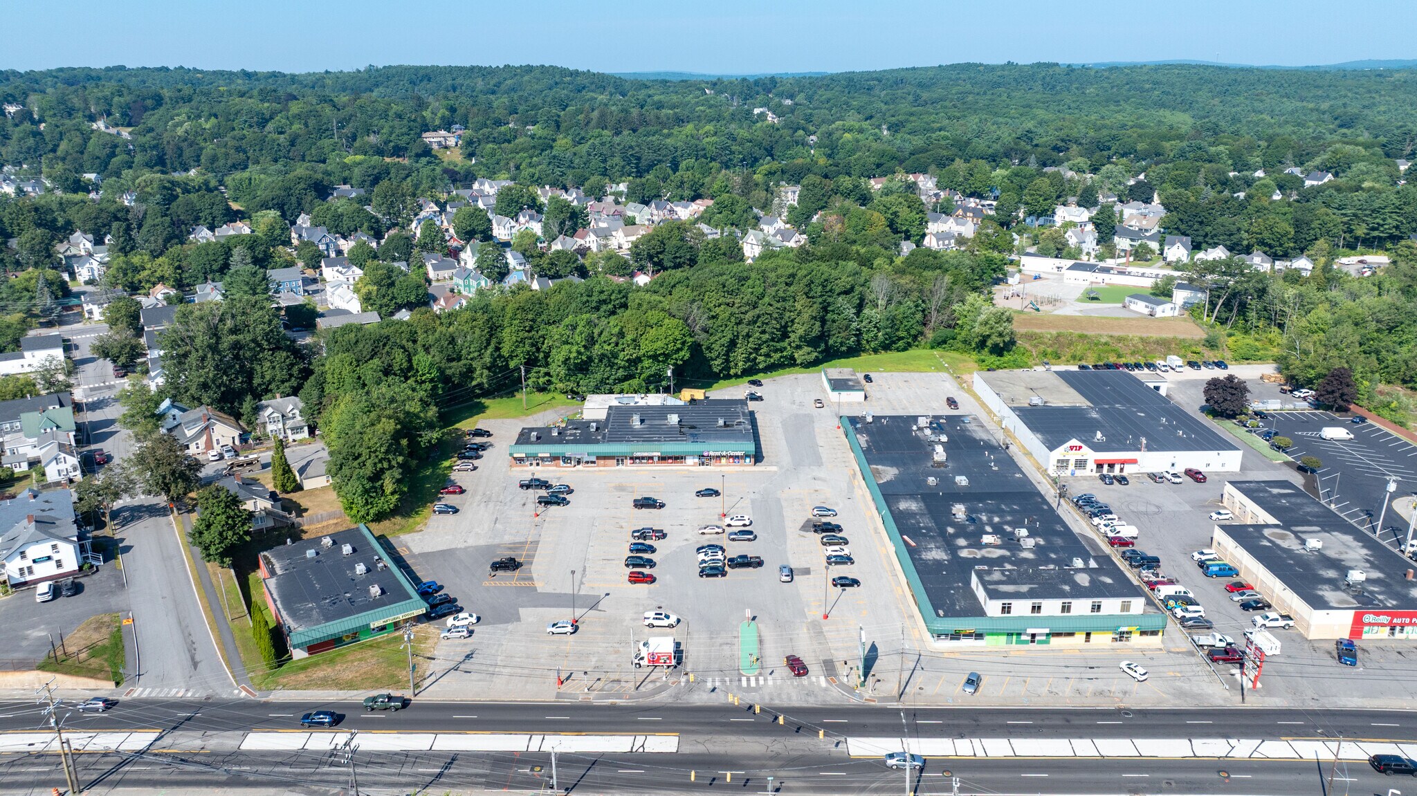 120 Center St, Auburn, ME à louer Photo du bâtiment- Image 1 de 5