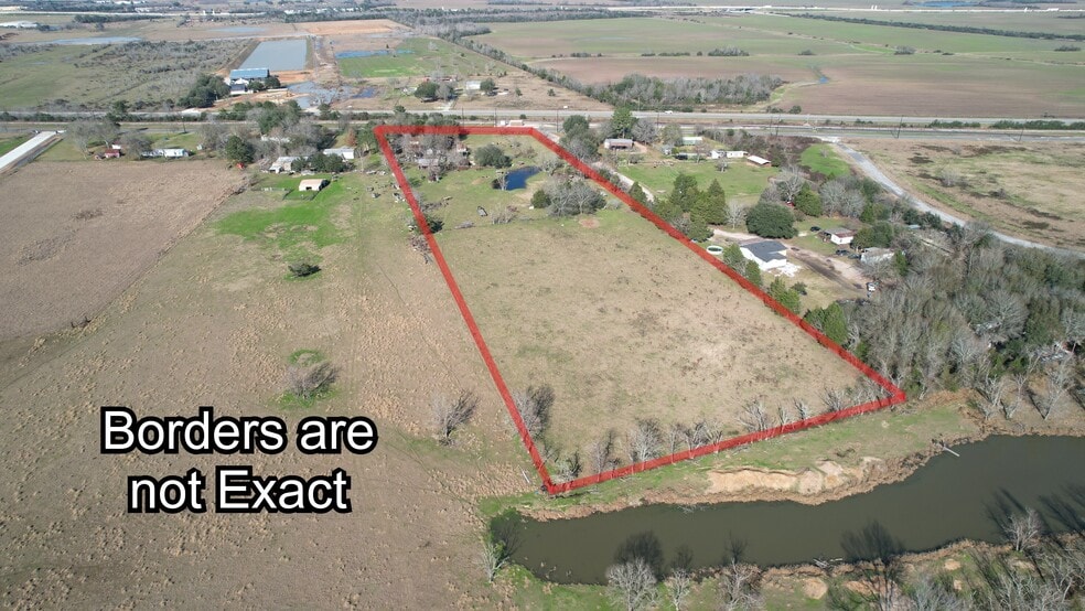 30501 Washington St, Waller, TX à vendre - Photo du bâtiment - Image 2 de 8