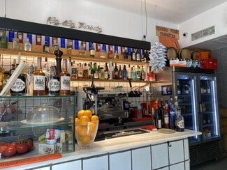 Plus de détails pour Commerce de détail à louer