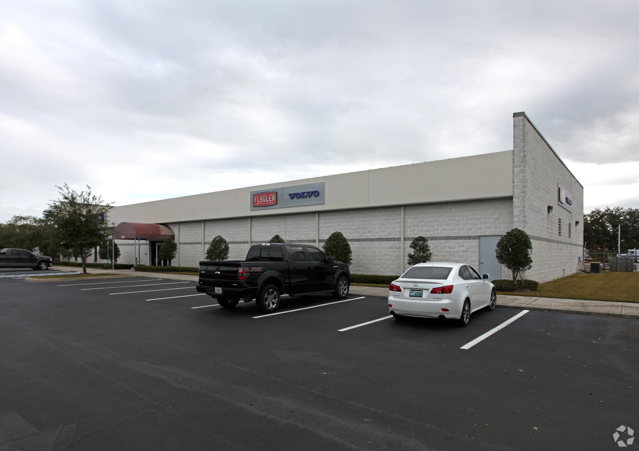 9601 Boggy Creek Rd, Orlando, FL for lease Primary Photo- Image 1 of 3