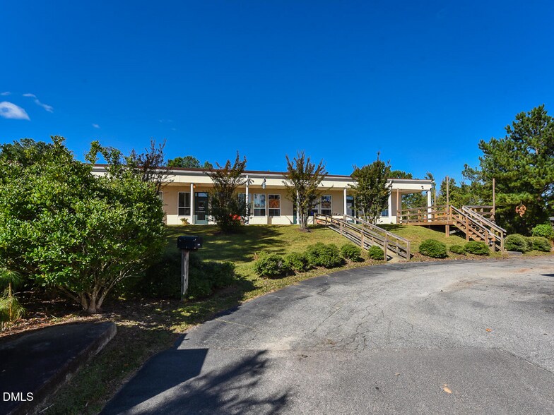 141 Technology Dr, Garner, NC à vendre - Photo principale - Image 1 de 2