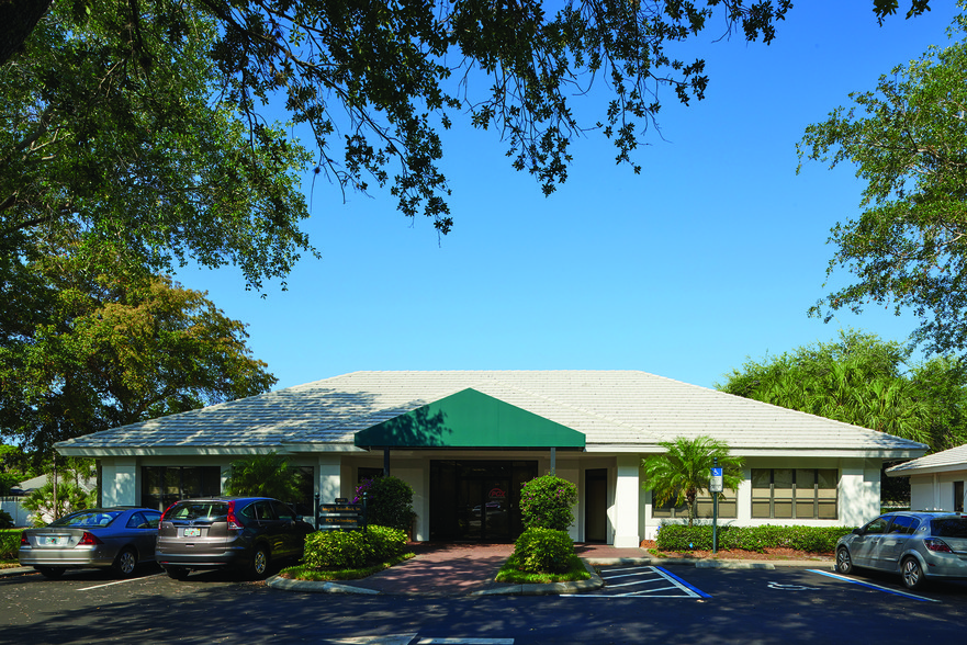 3541 Bonita Bay Blvd, Bonita Springs, FL for lease - Primary Photo - Image 1 of 4