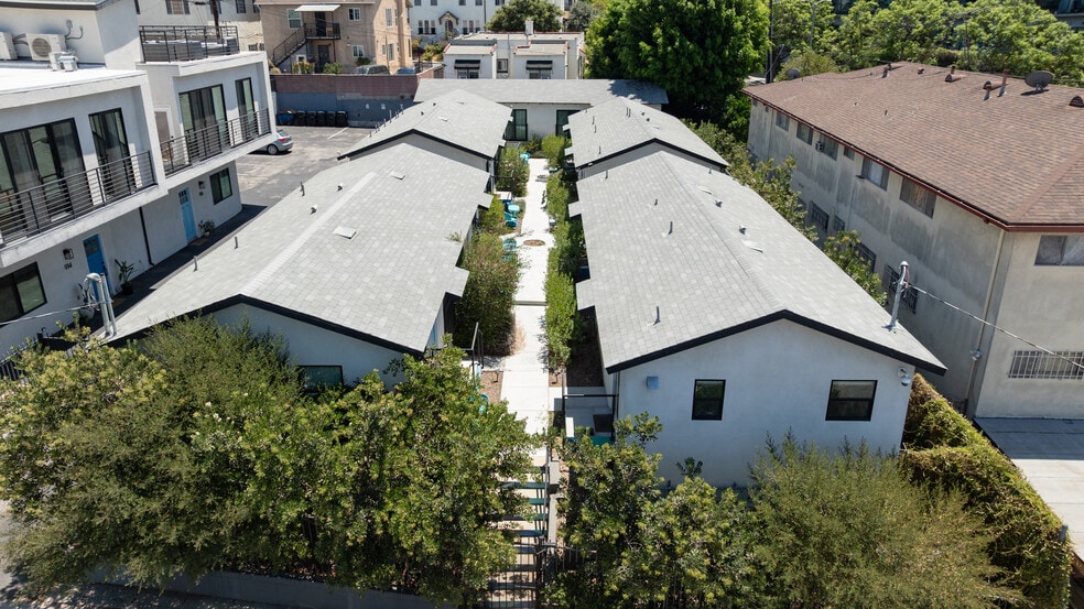 908-912 Everett St, Los Angeles, CA à vendre - Photo du bâtiment - Image 2 de 18