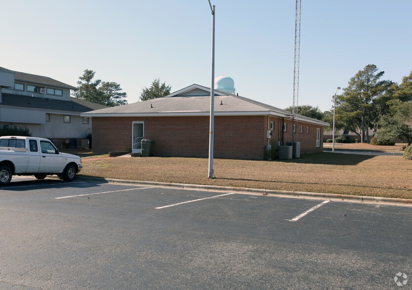 210 Penny Ln, Morehead City, NC for lease - Building Photo - Image 2 of 2