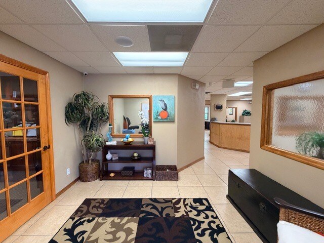 131 Executive Cir, Daytona Beach, FL à louer - Photo du bâtiment - Image 3 de 25