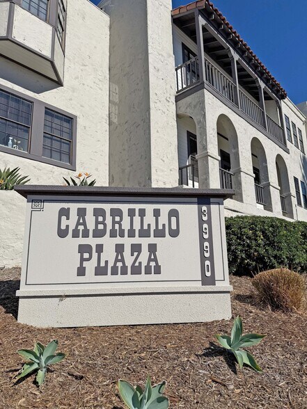 3990 Old Town Ave, San Diego, CA à louer - Photo du bâtiment - Image 3 de 13