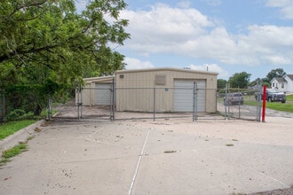 4222 D St, Omaha, NE for lease Interior Photo- Image 2 of 24