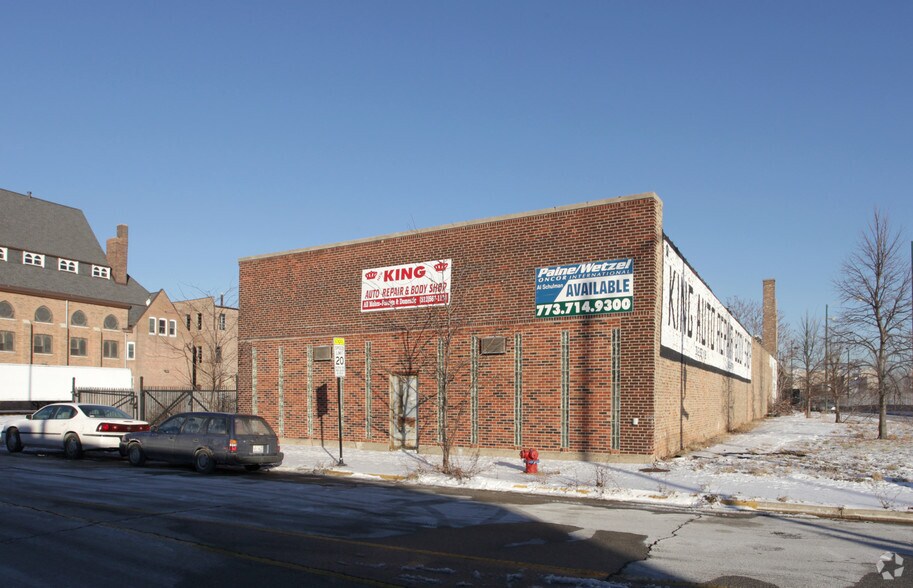 2421 S Wabash Ave, Chicago, IL à louer - Photo du bâtiment - Image 3 de 3