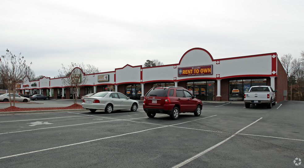 1701-1721 N Church St, Burlington, NC for lease - Building Photo - Image 2 of 3