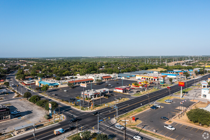 8300-8400 Marbach Rd, San Antonio, TX for lease - Building Photo - Image 2 of 9