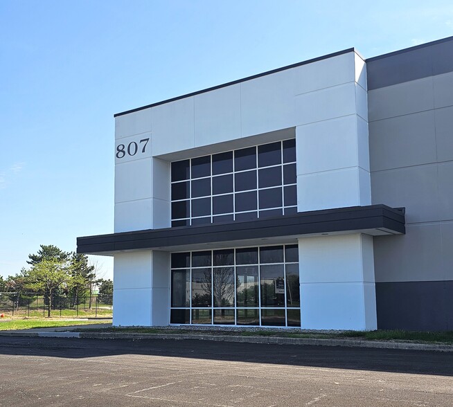 807 Perry Rd, Plainfield, IN for lease - Building Photo - Image 2 of 5