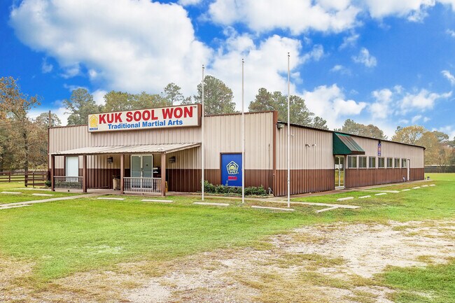 More details for 37937 FM 1774 Rd, Magnolia, TX - Industrial for Lease