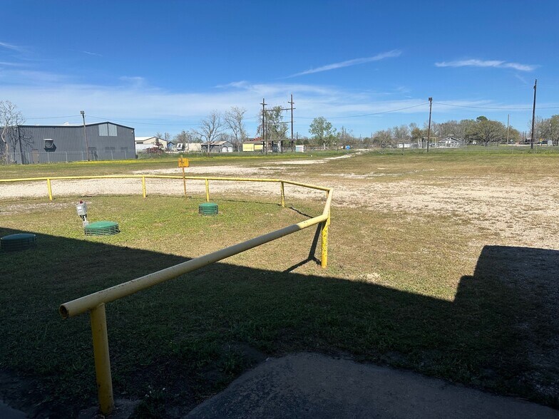 19391 Highway 35, Alvin, TX for sale - Building Photo - Image 2 of 6