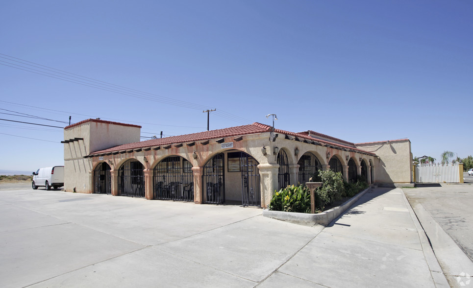 42401-42417 Sierra Hwy, Lancaster, CA for sale - Building Photo - Image 1 of 1