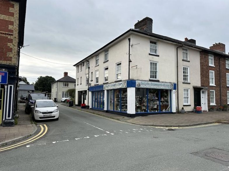 High St, Llanidloes à vendre - Photo du bâtiment - Image 3 de 3