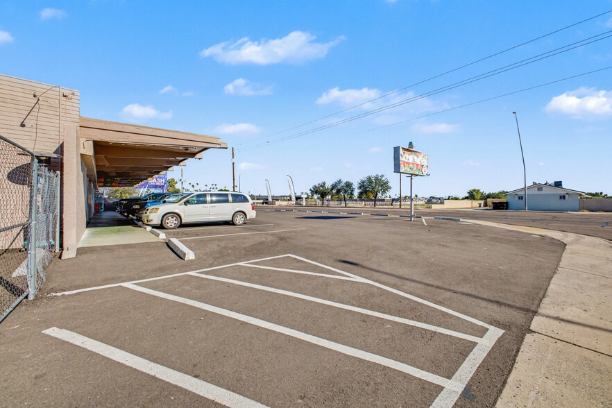 1704 N Country Club Dr, Mesa, AZ for sale - Building Photo - Image 2 of 32