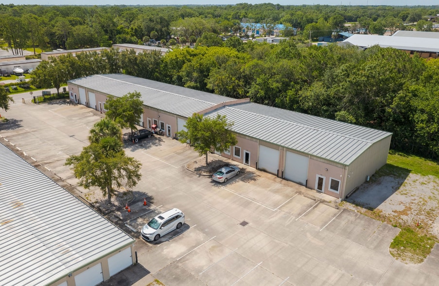 3480 Bobbi Ln, Titusville, FL for lease - Building Photo - Image 3 of 4