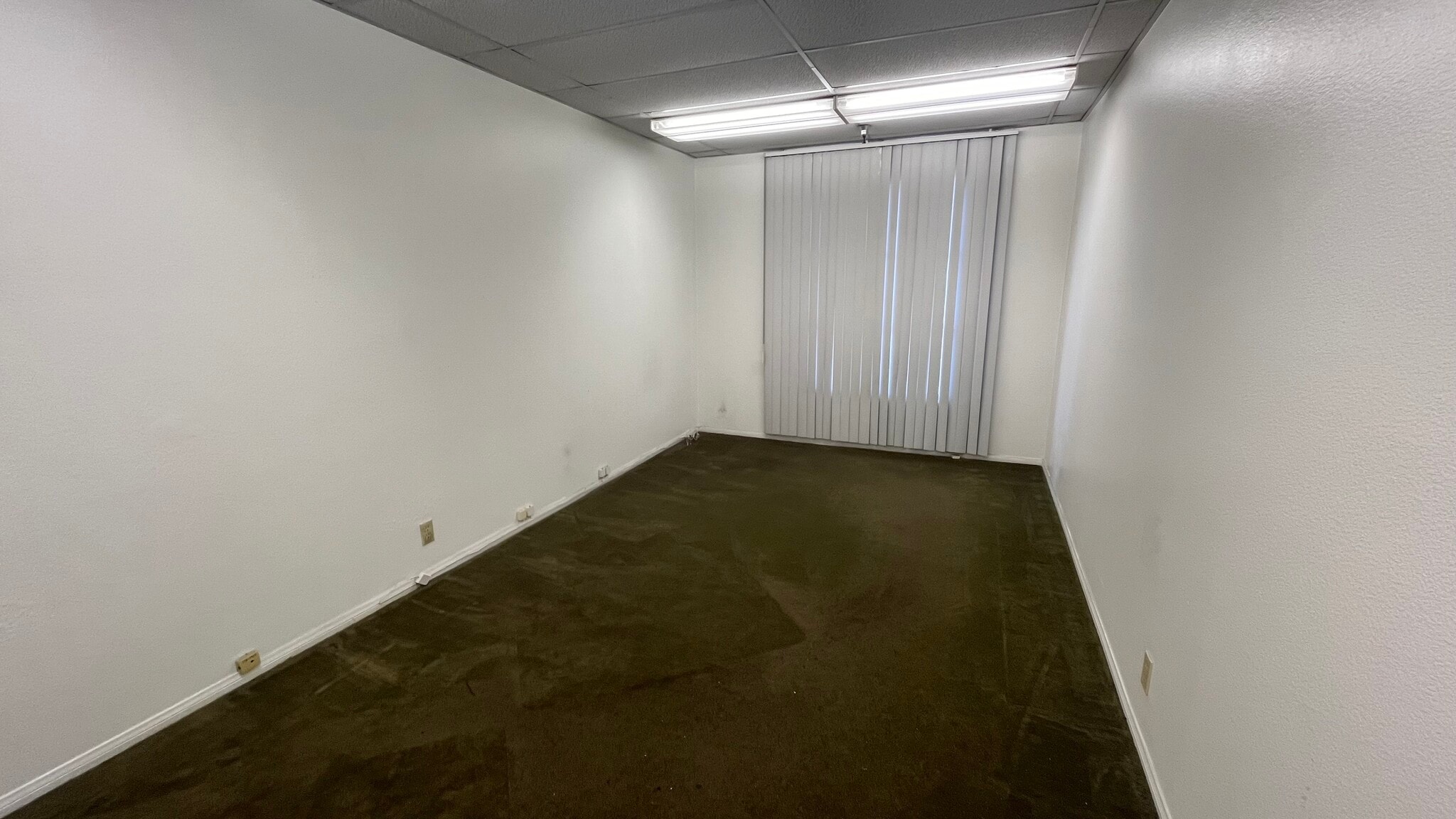 18411 Crenshaw Blvd, Torrance, CA à louer Photo intérieure- Image 1 de 2