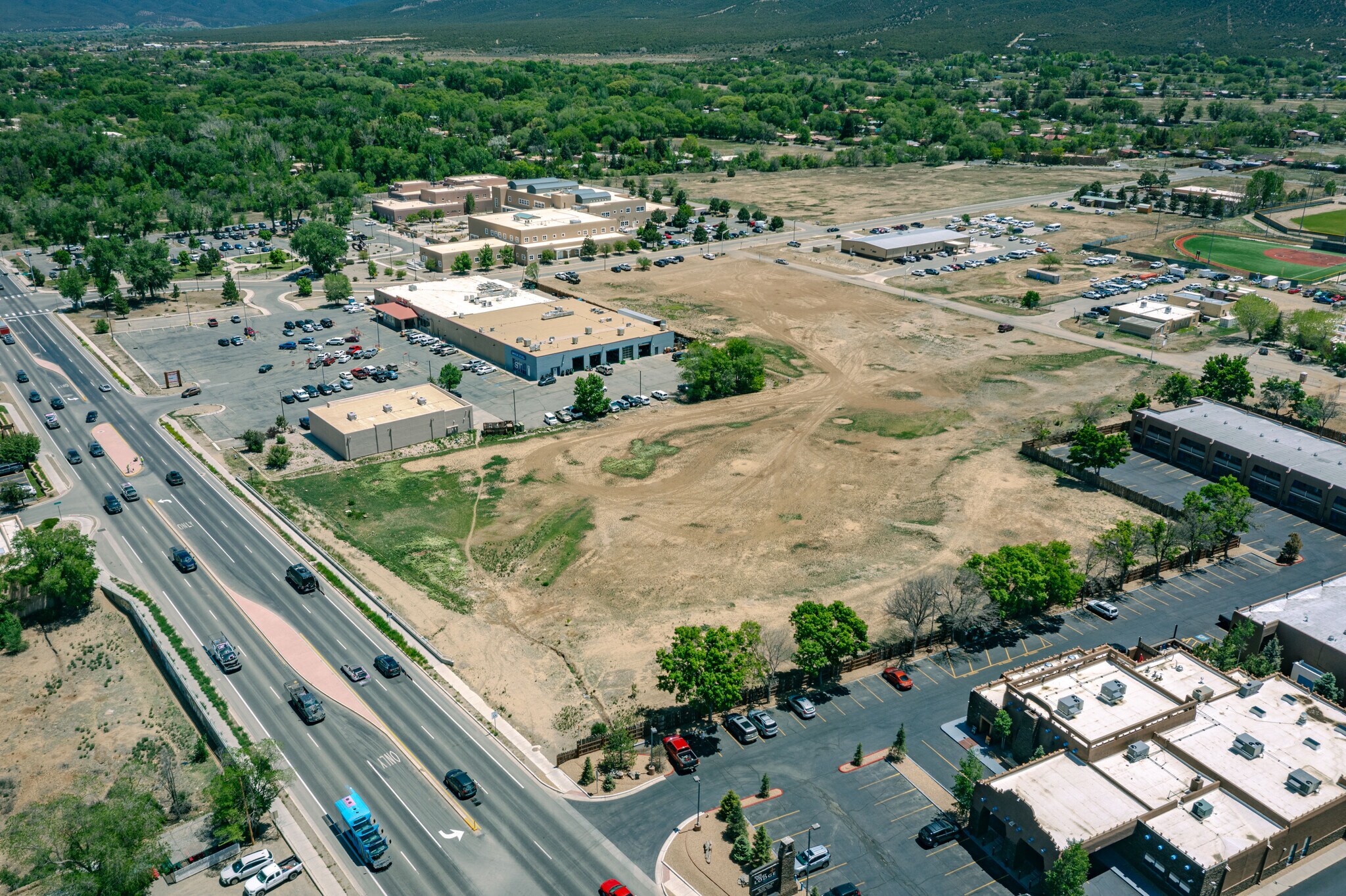 613 Paseo Del Pueblo Sur, Taos, NM à vendre Aérien- Image 1 de 3