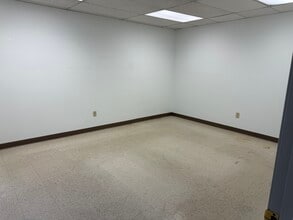 320 Abington Dr, Wyomissing, PA à louer Photo intérieure- Image 2 de 11