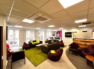 119 West St, Fareham for lease Interior Photo- Image 1 of 3