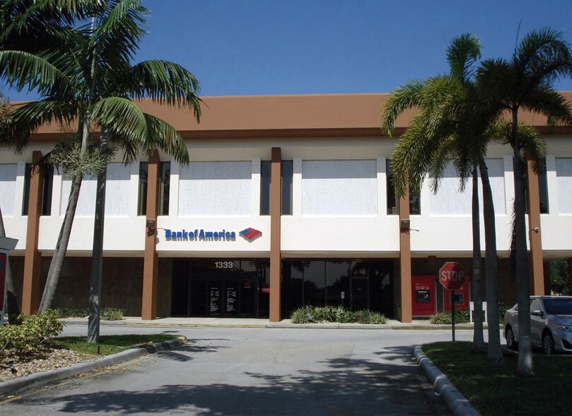 1333 S University Dr, Plantation, FL à vendre - Photo du bâtiment - Image 1 de 1
