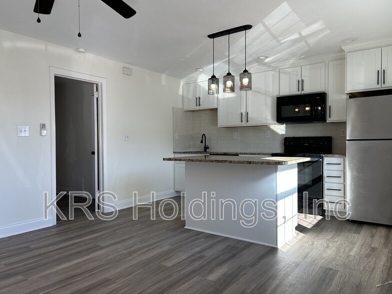 963 W Ocean View Ave, Norfolk, VA à vendre - Photo du bâtiment - Image 3 de 9