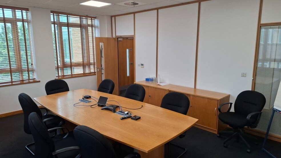 Mulberry Dr, Cardiff for sale - Interior Photo - Image 3 of 15