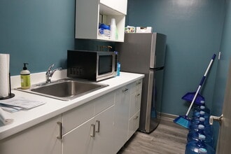 2201 NW Corporate Blvd, Boca Raton, FL for lease Building Photo- Image 2 of 9