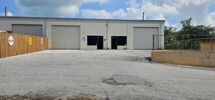 12635-12647 US Highway 19, Hudson, FL for lease Interior Photo- Image 1 of 6