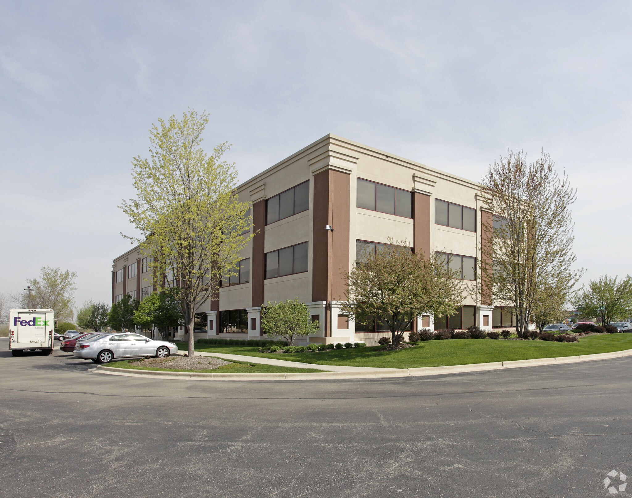 2580 Foxfield Rd, St Charles, IL à louer Photo du bâtiment- Image 1 de 4