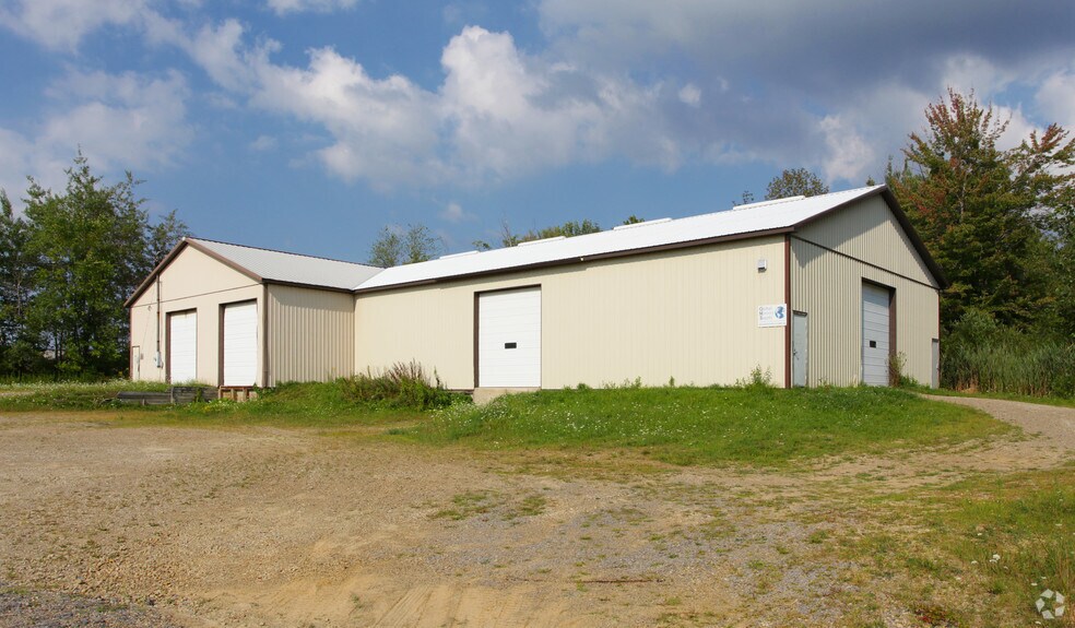 11262 Baco Rd, Meadville, PA à vendre - Photo principale - Image 1 de 2
