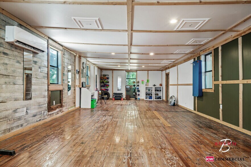 23737 US Hwy 290 W, Harper, TX à vendre - Photo du bâtiment - Image 3 de 10