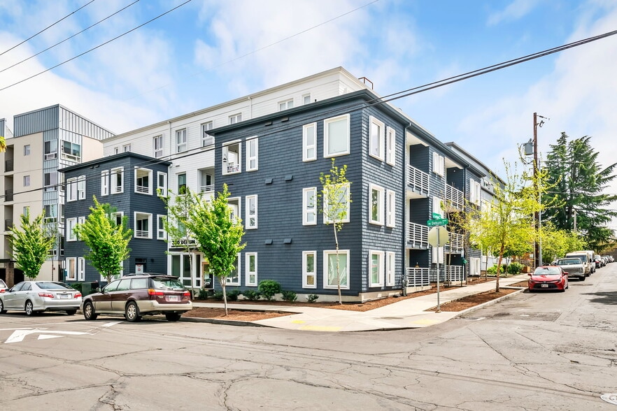 330 NE Dekum St, Portland, OR à vendre - Photo du bâtiment - Image 3 de 49