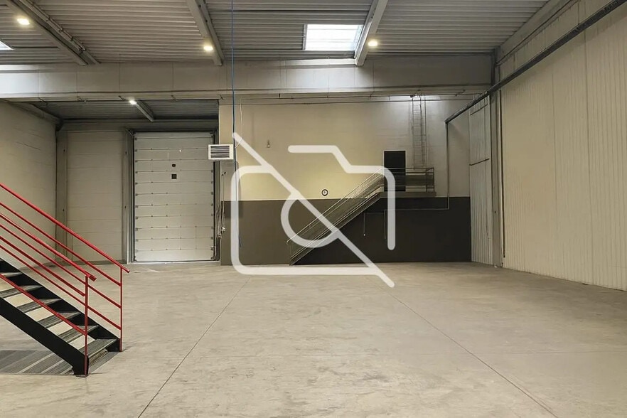 Industriel dans Vaires-sur-Marne à vendre - Photo intérieure - Image 2 de 4