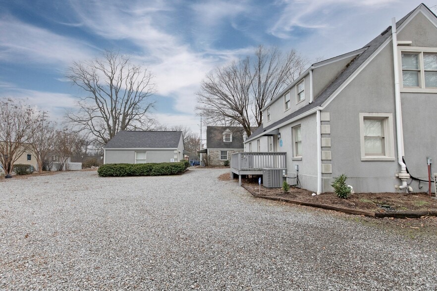 111 Shivel Dr, Hendersonville, TN for sale - Building Photo - Image 2 of 29