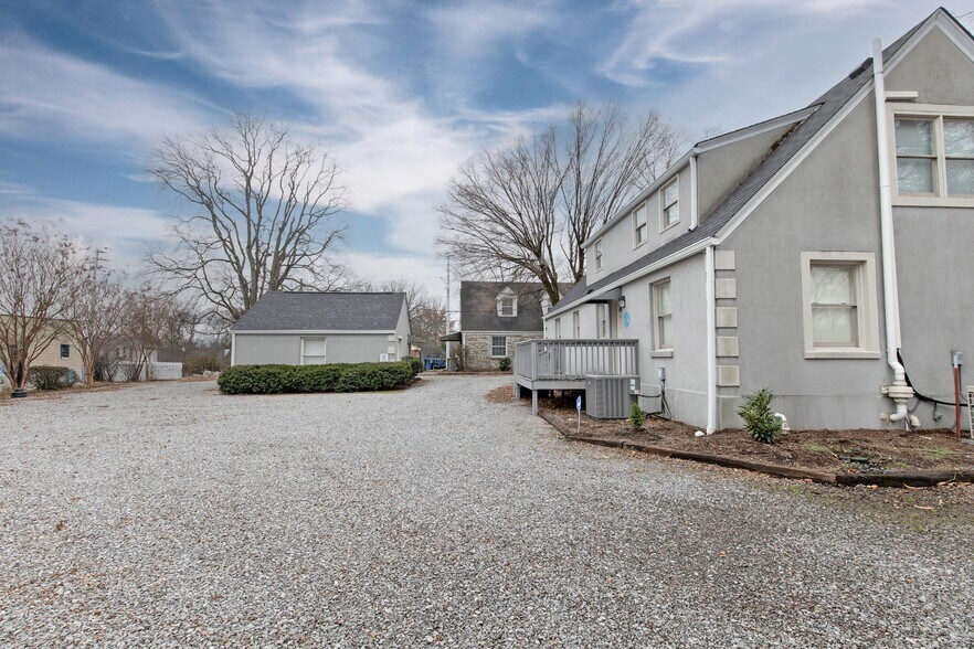 111 Shivel Dr, Hendersonville, TN à vendre - Photo du bâtiment - Image 2 de 29