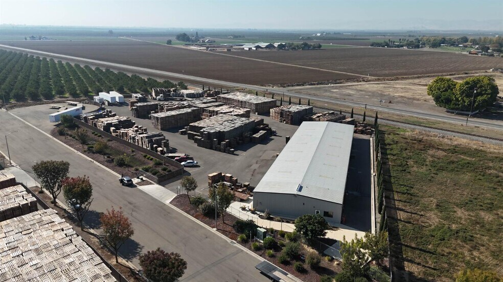 2161 L St, Newman, CA à vendre - Photo principale - Image 3 de 10