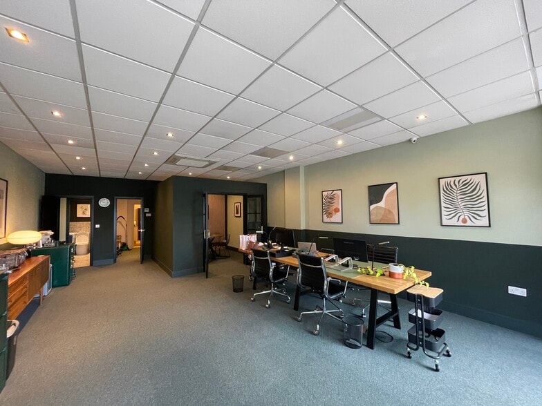781 London Rd, Westcliff On Sea for lease - Building Photo - Image 2 of 6