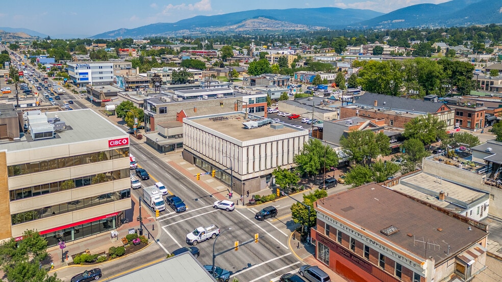 3131 30 Ave, Vernon, BC à vendre - Photo du bâtiment - Image 2 de 13